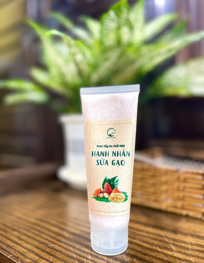 Tẩy tế bào chết da mặt Sữa gạo Hạnh nhân