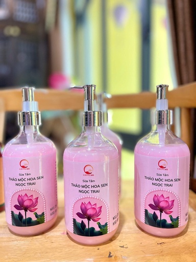 Sữa tắm Hoa hen Ngọc trai